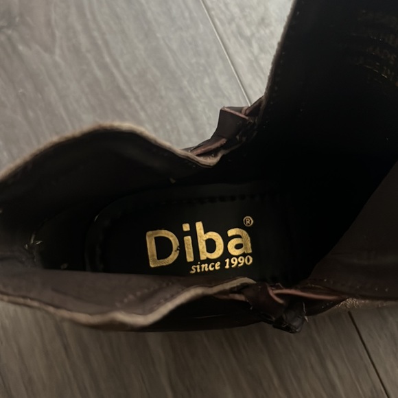 Diba Skyler brown leather booties. Brand new, never worn. Size 8 - Picture 5 of 6